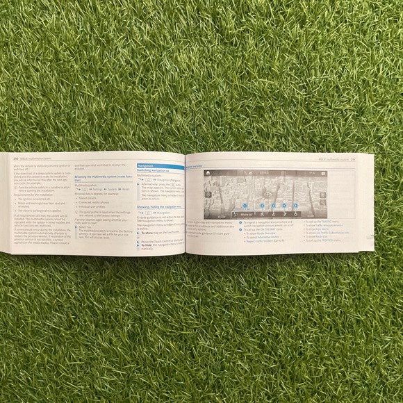 2019 Mercedes-Benz A-Class Sedan Owners Manual (A220 4MATIC 2.0L, A220 2.0L) - Picture 12 of 15